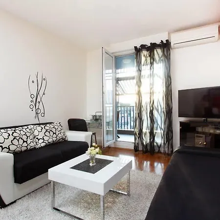 Lucija Hotel 3*